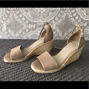 Delman Open Toe Wedge Heel Shoes, Size 9 US, used